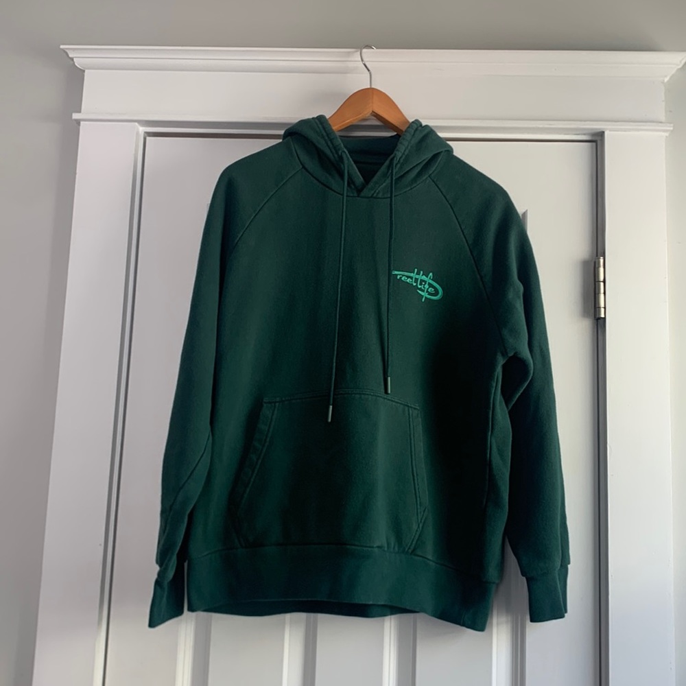 Reel Life green hoodie, size M, great condition